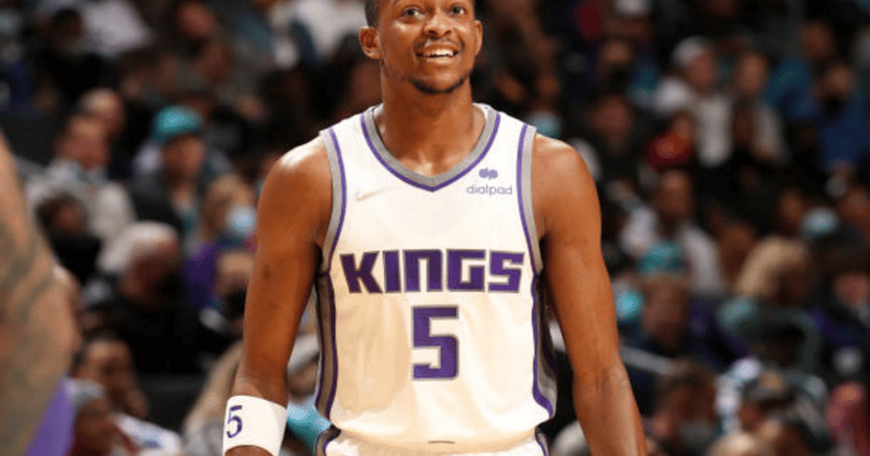 BBNBA-De'Aaron-Fox-goes-for-31-in-loss-to-Hornets