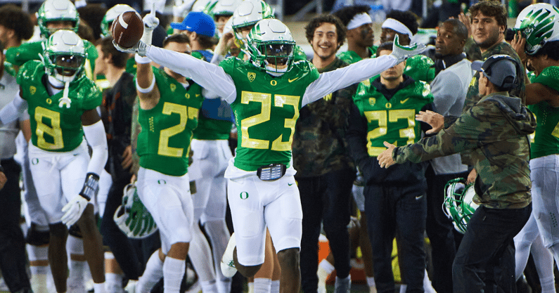 oregons-verone-mckinley-iii-becomes-10th-consensus-all-american-in-school-history