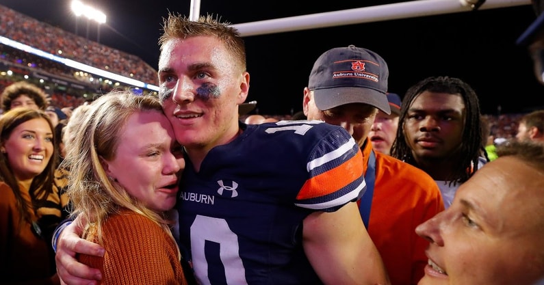 bo-nix-closed-door-with-auburn-tigers-quarterback-transfer-portal