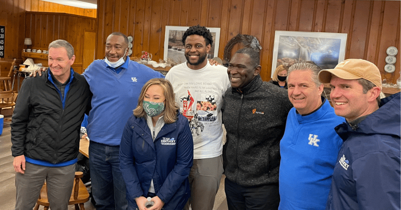 john-calipari-visits-western-kentuckians-impacted-tornadoes