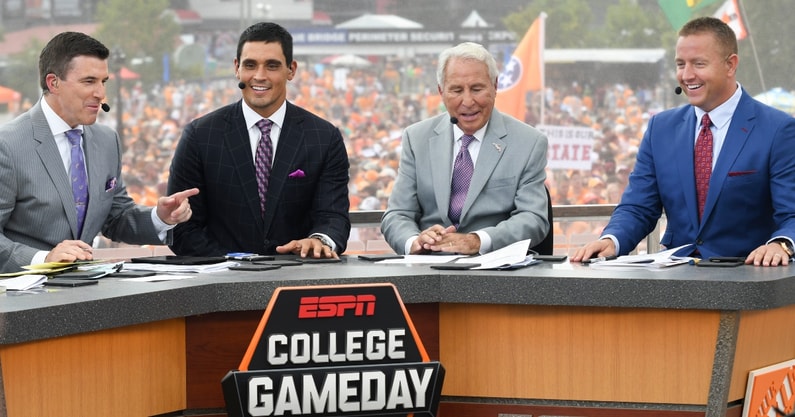 ESPN College GameDay: Picks for Week 7, Alabama at Tennessee - On3