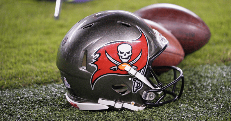 Former Dallas Cowboys assistant George Edwards joining Tampa Bay Buccaneers staff outside linebackers