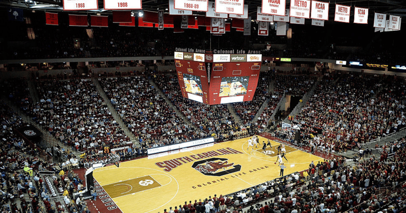 Dawn Staley, South Carolina celebrate life of Nikki McCray-Penson