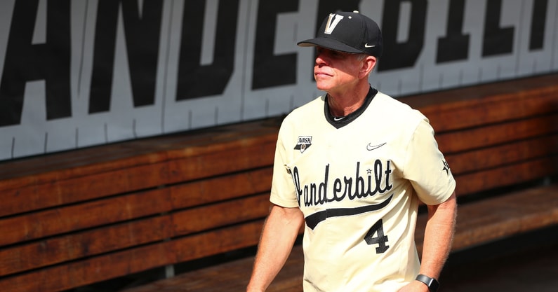 Why Vanderbilt baseball calls pitches on electronic wristbands and how they  could improve the game