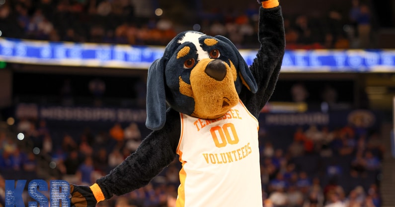 Tennessee Volunteers, mascot, Smoky
