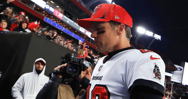 LOOK: Andrew Hawkins tweets hilarious reaction to Tom Brady broadcasting  contract - On3