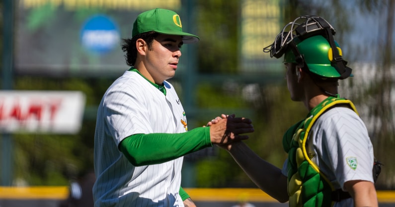 No. 22 Oregon baseball drops opening game of Pac-12 tournament - On3