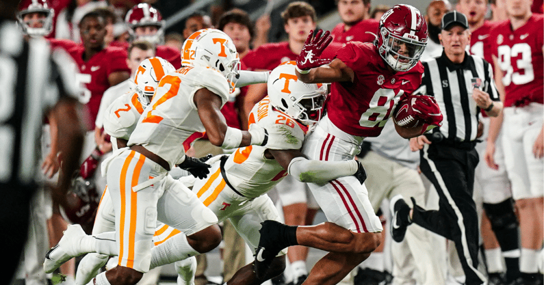 How alabama fans watch clearance