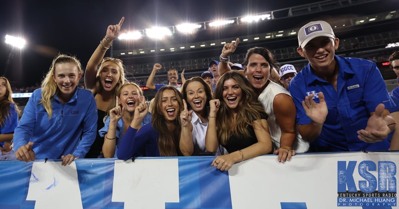 Kentucky football fans Kroger Field