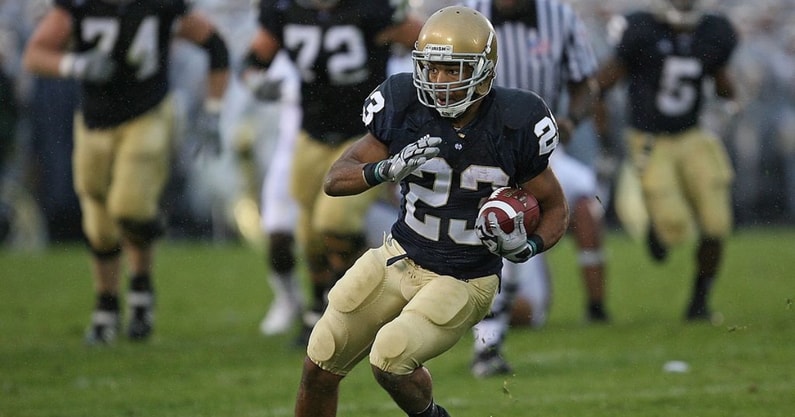 Golden Tate has jersey retired by alma mater