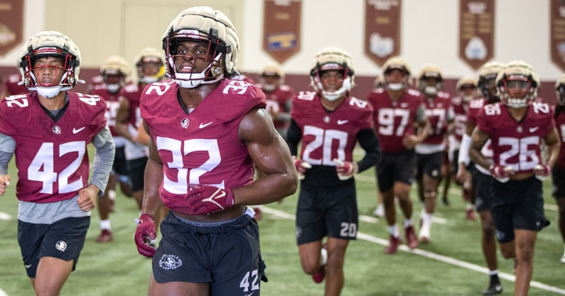 Stephen Dix and the defense at Florida State practice (Logan Stanford / Warchant.com)