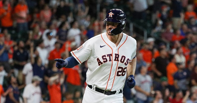 Trey Mancini hits two home runs, including first career grand slam