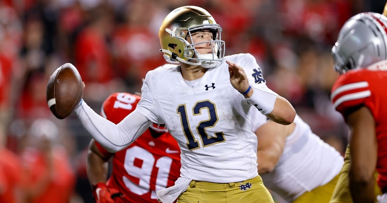 notre-dame-head-coach-marcus-freeman-shows-confidence-in-quarterback-tyler-buchner-