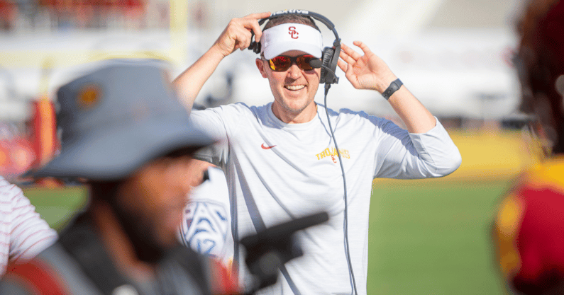 usc-lincoln-riley-among-four-head-coaches-in-new-spots-facing-tricky-week-2-tests