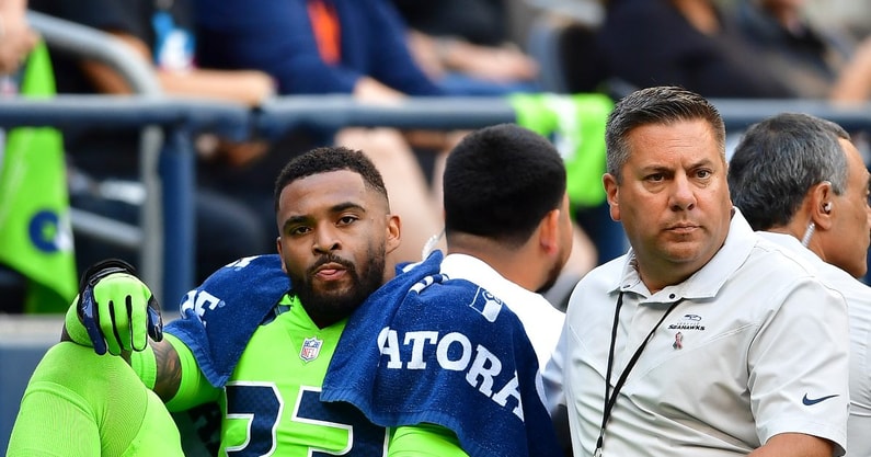 Seahawks' Jamal Adams yells at NFL official after leaving game with injury