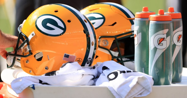 Green Bay Packers place Kyrs Barnes on Injured Reserve, sign Caleb Jones -  On3