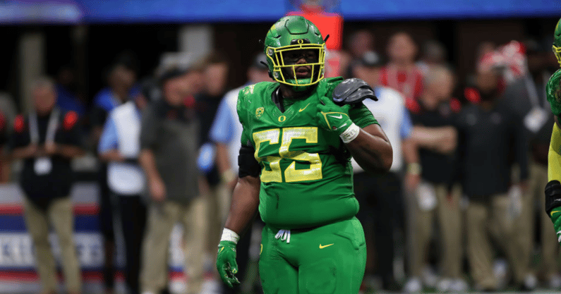 Marcus Harper II making most of his opportunity, emerging as standout  pass-blocker for Oregon - On3