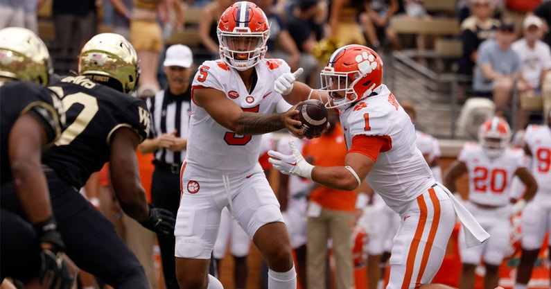 dj-uiagalelei-flipping-narrative-after-2021-season-will-shipley-praises-clemson-quarterback