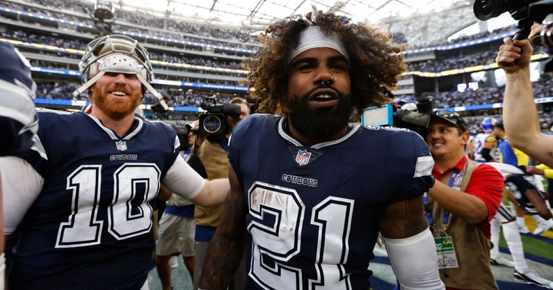 Dallas Cowboys' Ezekiel Elliott suspended over domestic abuse - BBC News