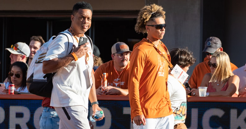 2026-qb-julian-lewis-visits-texas-on-wednesday