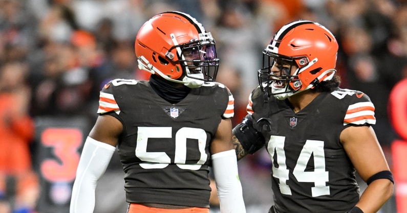 Report: Browns linebacker Jacob Phillips suffers torn pec, likely needs  season-ending surgery - On3