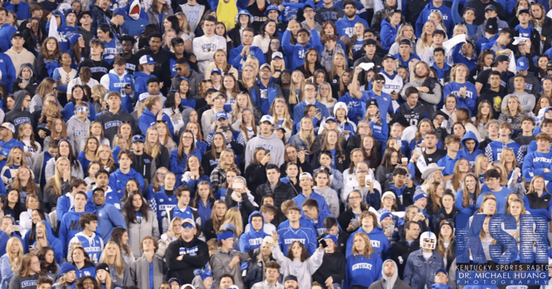Kentucky football fans