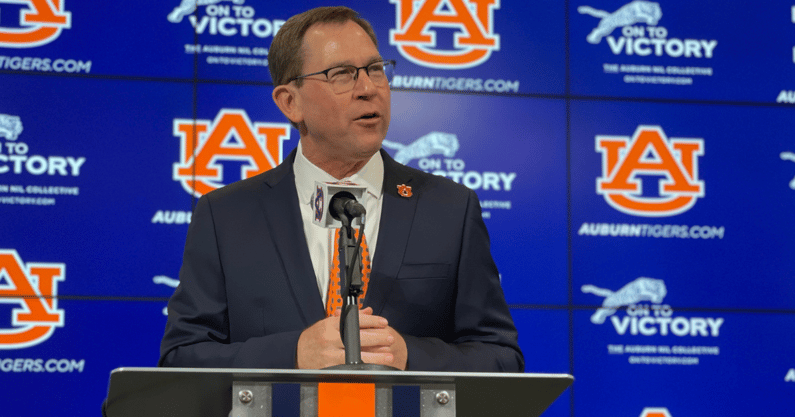 new-auburn-athletic-director-john-cohen-on-growing-up-in-tuscaloosa-and-alabama-rivalry