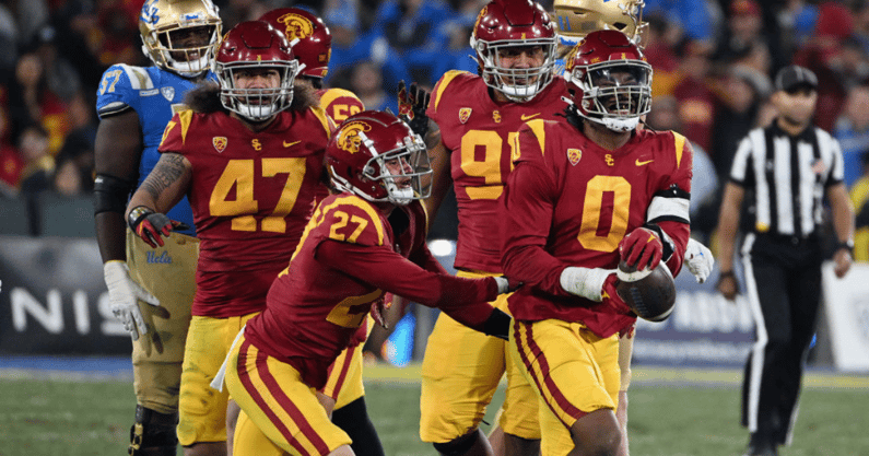 USC Trojans defensive end Korey Foreman (0) reacts after intercepting a pass late in the fourth quarter of a college football game against the UCLA Bruins played on November 19, 2022 at the Rose Bowl in Pasadena, CA. (Photo by John Cordes/Icon Sportswire 
