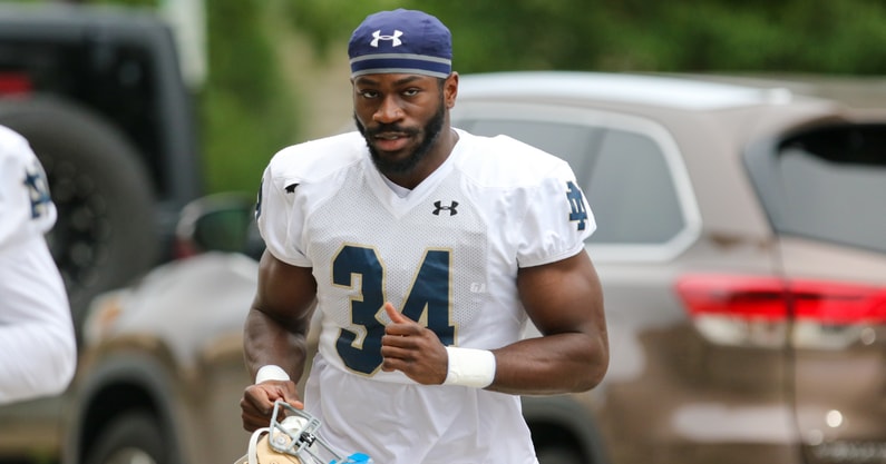 Notre Dame senior DE Osita Ekwonu enters transfer portal