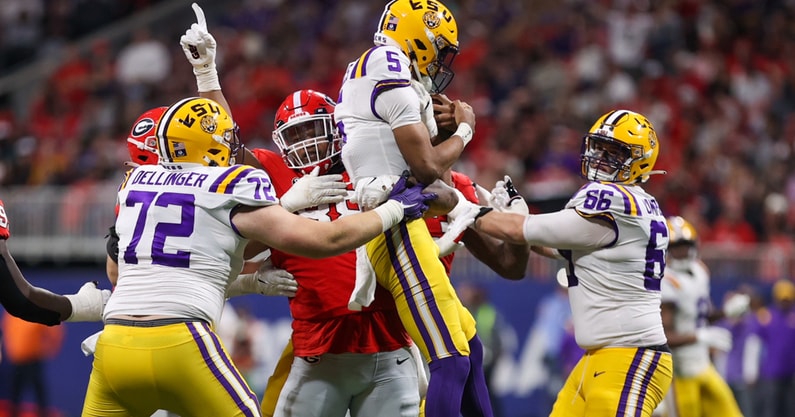 No. 14 LSU runs wild on No. 2 Georgia, winning 36-16, NFL Draft