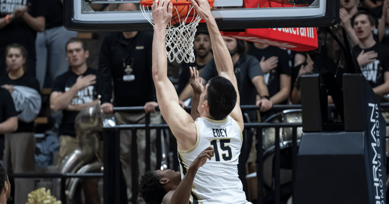 Purdue center Zach Edey 