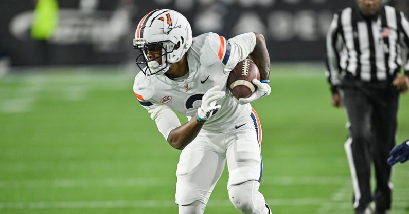 Green Bay Packers host Virginia wide receiver Dontayvion Wicks on top 30 prospect visit 2023 NFL draft