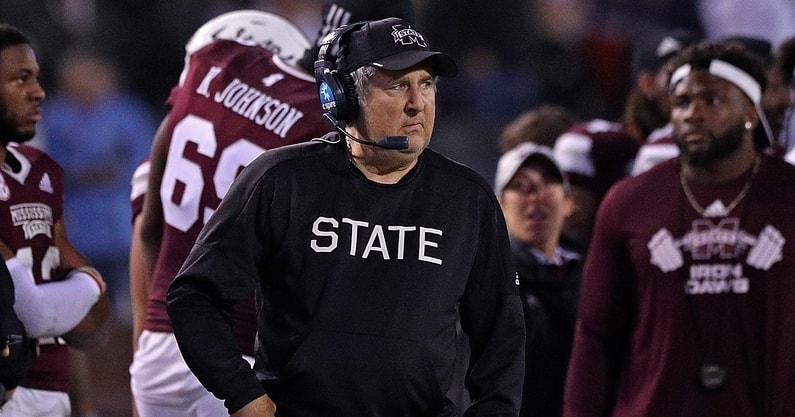 Mississippi State coach Mike Leach dead at 61