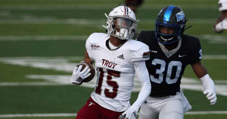 oregon-lands-transfer-commitment-from-former-troy-receiver-tez-johnson