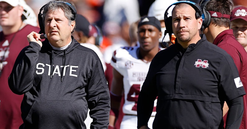 Late Mississippi State coach Mike Leach and current HC Zach Arnett