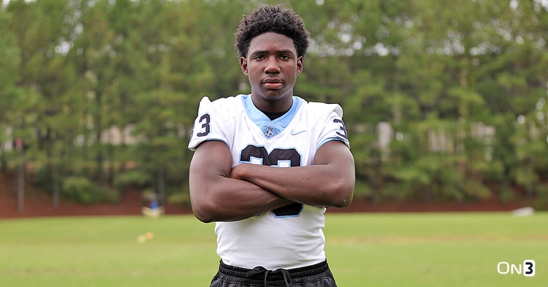 South Carolina football target Jared Smith - a four-star EDGE in the 2025 class - is pictured (Photo: Chad Simmons | On3)