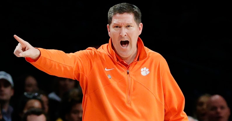 brad-brownell-jokes-dabo-swinney-clemson-football-are-selfish-taking-spotlight-into-january