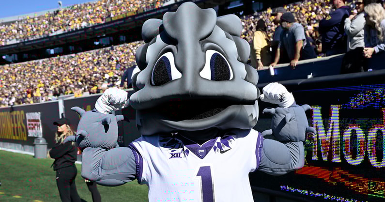 tcu-horned-frogs-focused-think-nil-collective-pauses-operations
