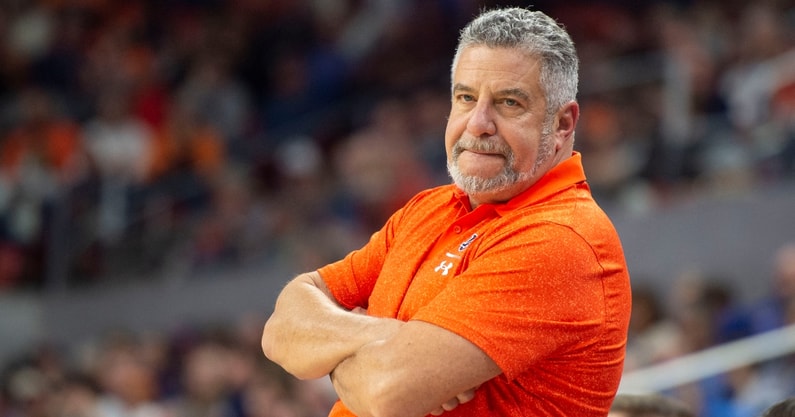 auburn-head-coach-bruce-pearl-delivers-message-to-team-before-missouri-game
