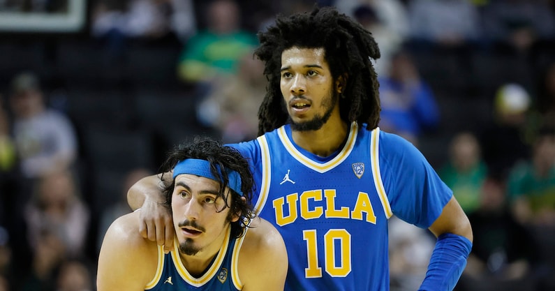 UCLA v Oregon