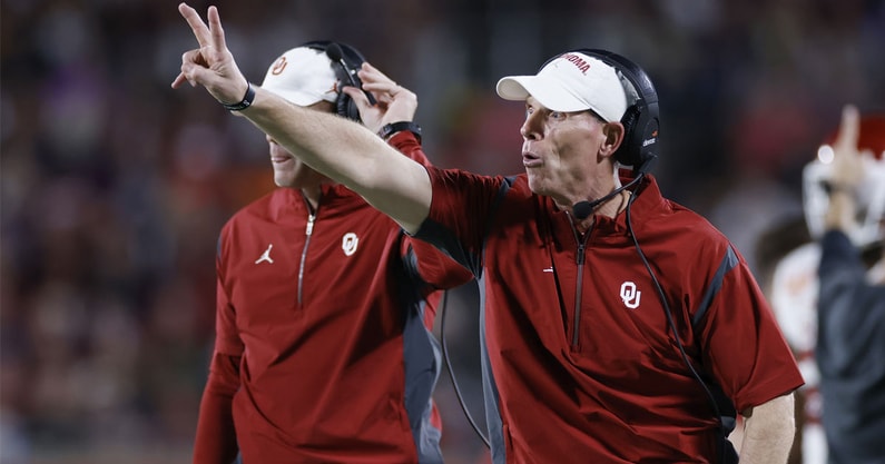Brent Venables, Oklahoma Sooners football coach