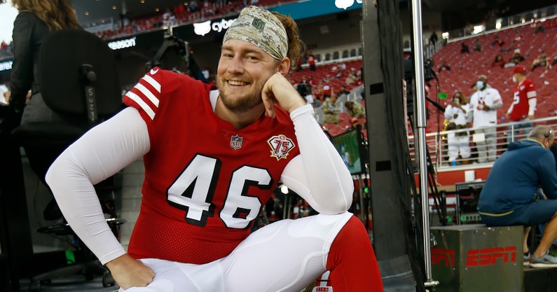 WATCH: Former Michigan State long-snapper Taybor Pepper announces he's  re-signing with 49ers in hilarious video