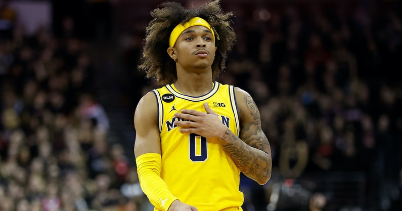 michigan-basketball-falls-at-oregon-for-second-straight-loss