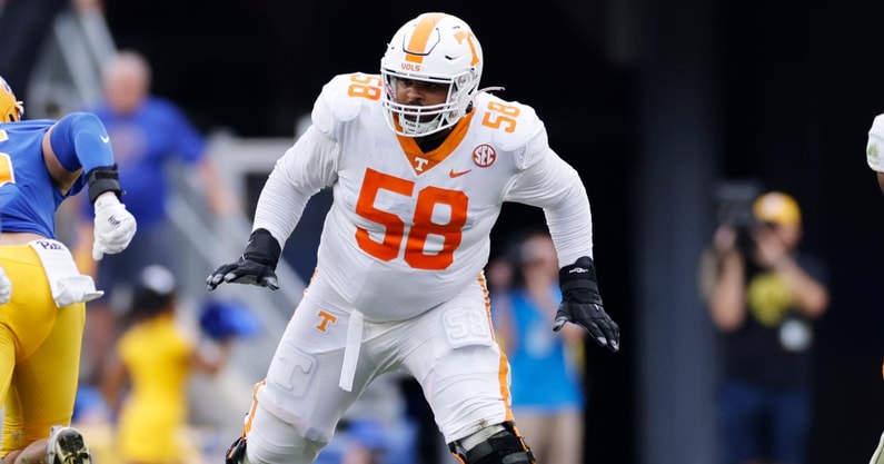 Dallas Cowboys add Tennessee OL Darnell Wright to top-30 list