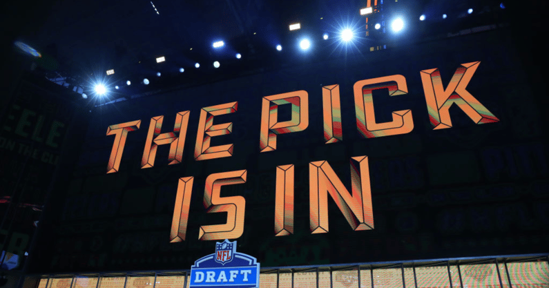 chicago bears mock draft picks 2022