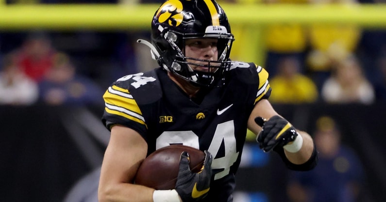 Iowa football: George Kittle ranked 2nd best TE in the NFL