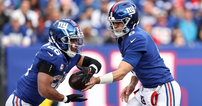 NFL Free Agency: Giants reportedly meet with Saquon Barkley, Daniel Jones  extension talks could go down to franchise tag deadline - On3