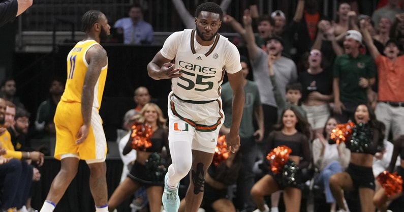 miami-head-coach-jim-larranaga-reacts-wooga-poplar-heroics-off-the-bench