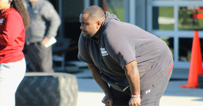 South Carolina assistant Lonnie Teasley watches the Gamecocks' offensive line at spring practice