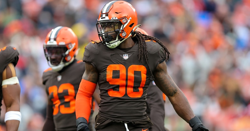 NFL Free Agency: Cleveland Browns release DE Jadeveon Clowney, S